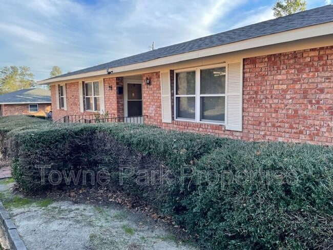 Primary Photo - 1753 Davidson Dr