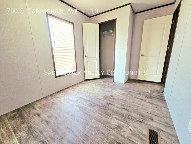 Building Photo - 700 S Carmichael Ave