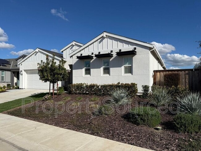 Building Photo - 1136 Crescent Ave