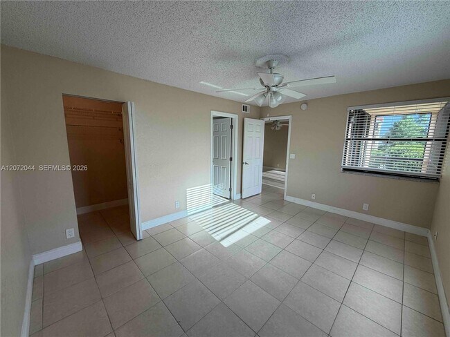 Building Photo - 5701 Riverside Dr