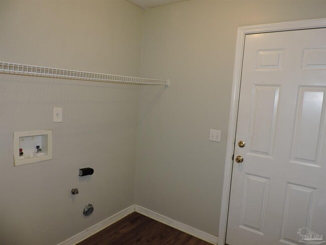 Building Photo - 1897 Gulf Bay Ln