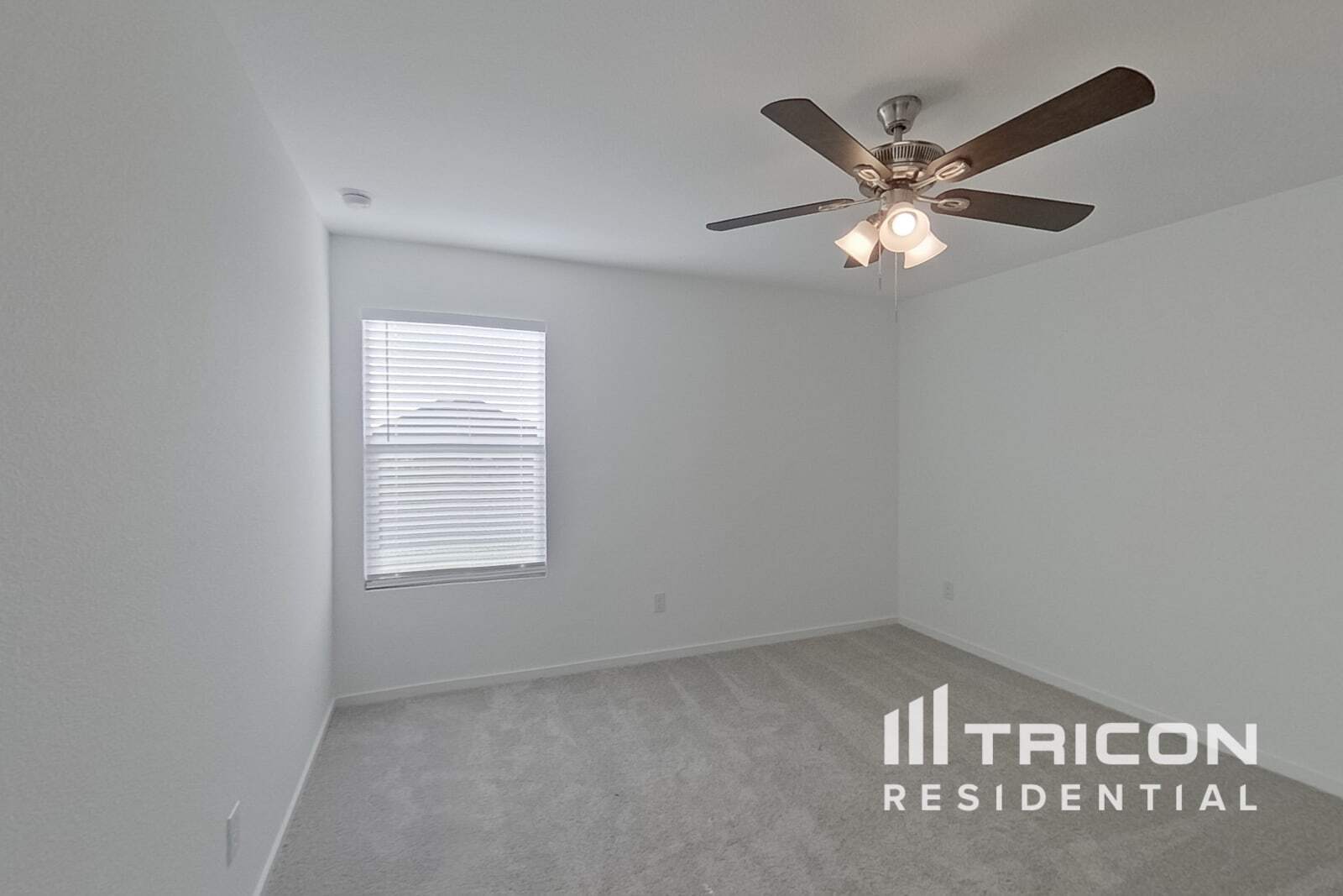 Building Photo - 831 Ginkgo Wy