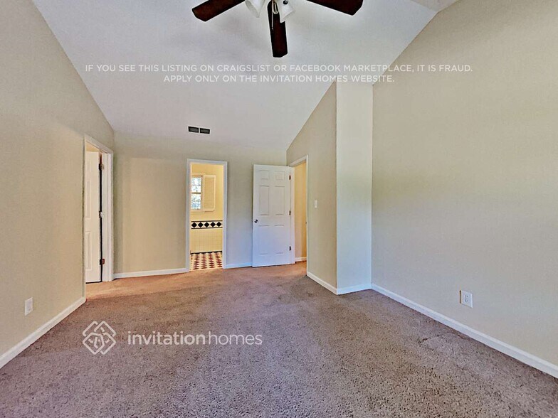 Building Photo - 131 Bentridge Ct