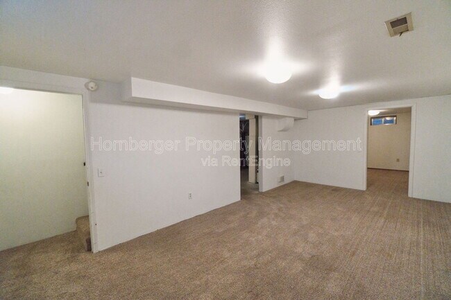 Building Photo - 7024 N Wiscomb St