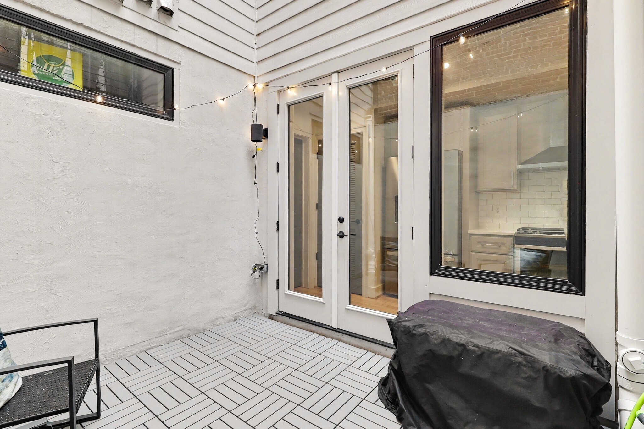 Building Photo - 811 Upshur St NW