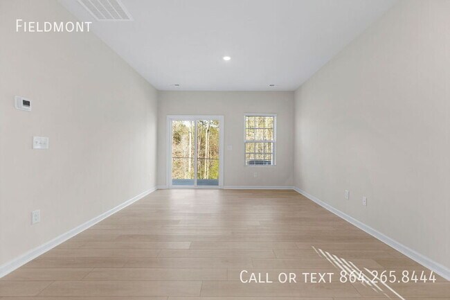 Building Photo - 211 Backstay Ln