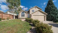 Building Photo - Amazing Fairfax Quad Level 4 bedroom, 3 ba...