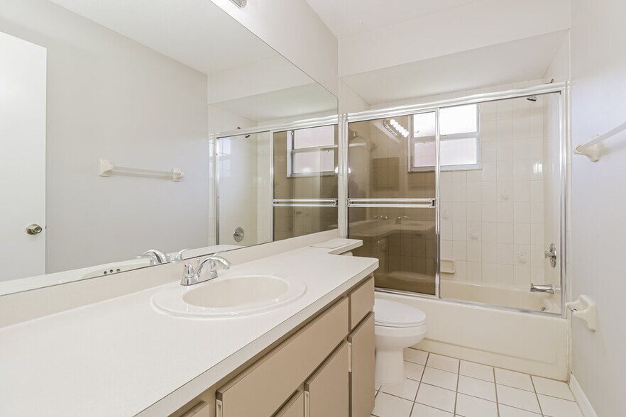 Building Photo - 4654 Murcross Ln