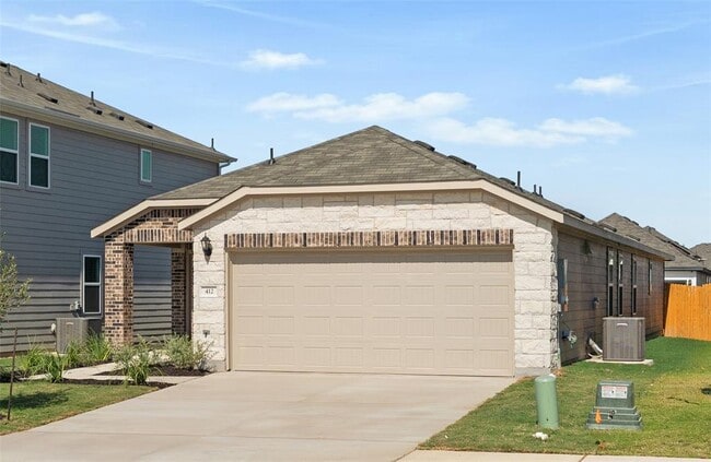 Building Photo - 412 Breccia Trl