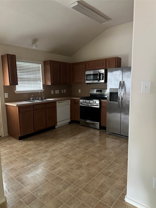 Building Photo - 15823 Regal Trace Ln