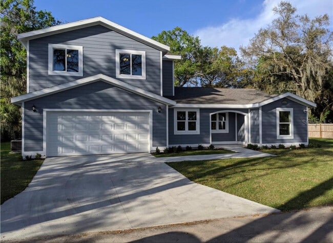 Building Photo - 1355 25th Ave E