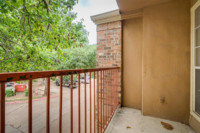 Building Photo - 6804 N Capital of Texas Hwy