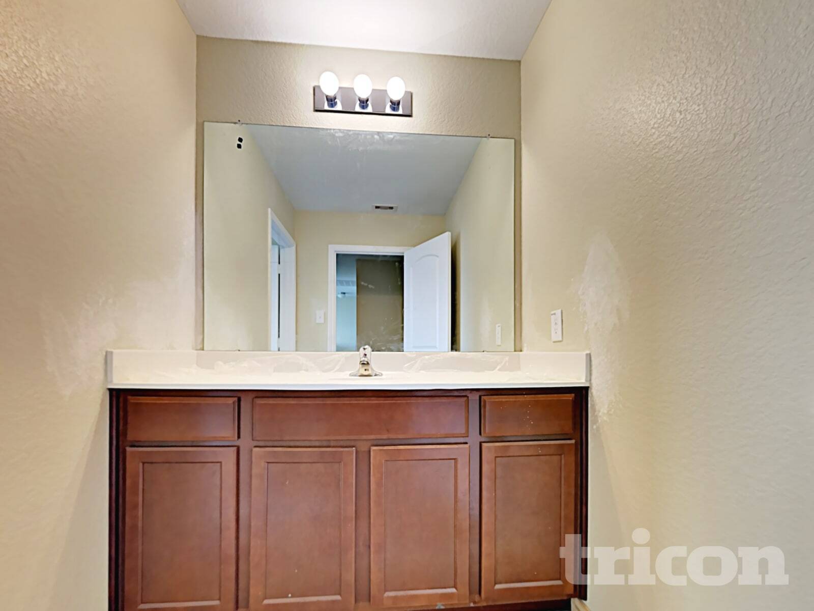 Building Photo - 600 Totem Trail Dr