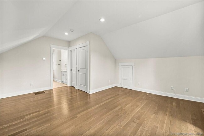 Building Photo - 54 Dunn Ave