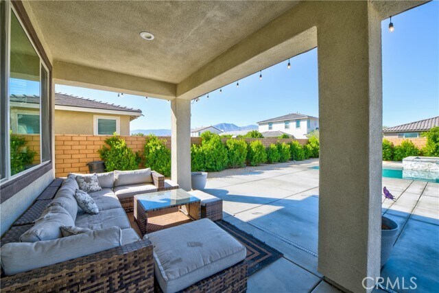 Building Photo - 50105 Rocamora St