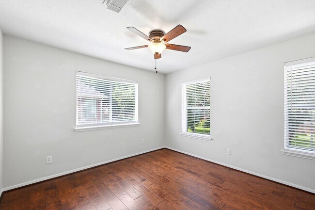 Building Photo - 3126 Waters View Dr
