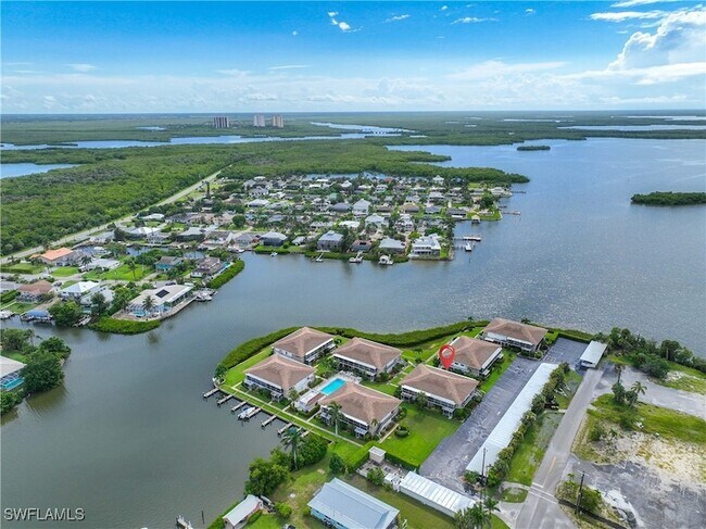Building Photo - 330 Kon Tiki Dr