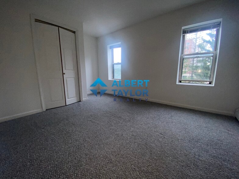 Bedroom 1 - 24 Saint Cyprians Pl