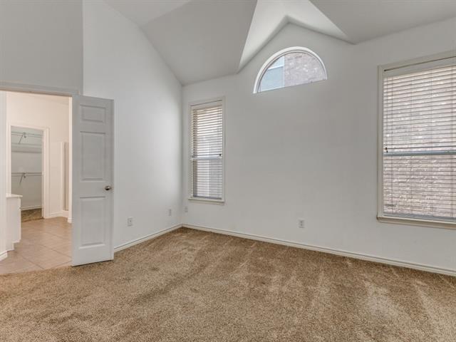 Building Photo - 682 Crockett Dr