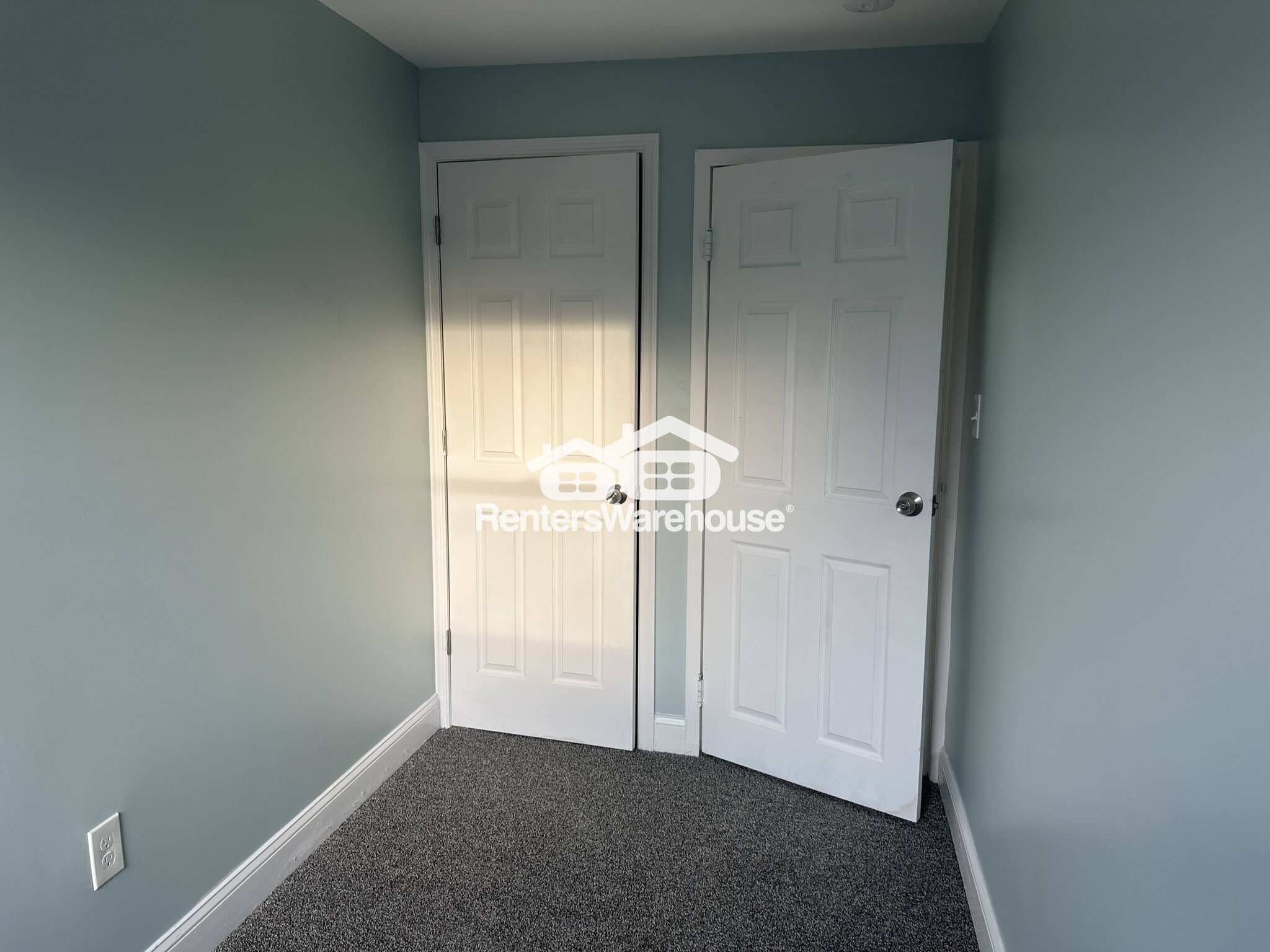 Building Photo - 4045 St Monica Dr