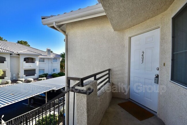 Building Photo - 3320 S Fort Apache Rd