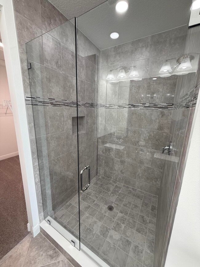 Building Photo - 4718 Longwood Lk Sq