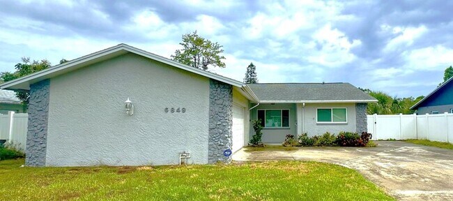 Building Photo - 6849 99th Ave