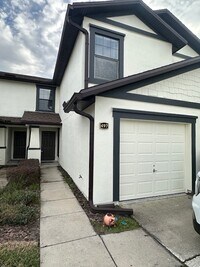 Building Photo - Prime Location! 3BR Townhome Near St. Augustine Outlets with Pond View