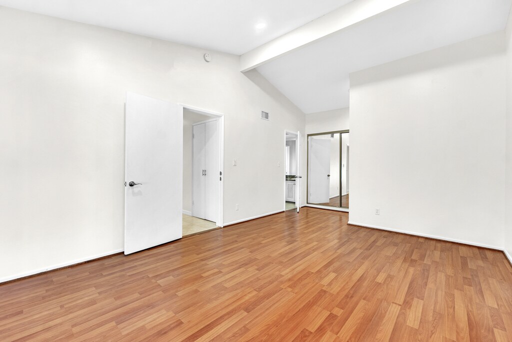 Building Photo - 4615 Arriba Dr