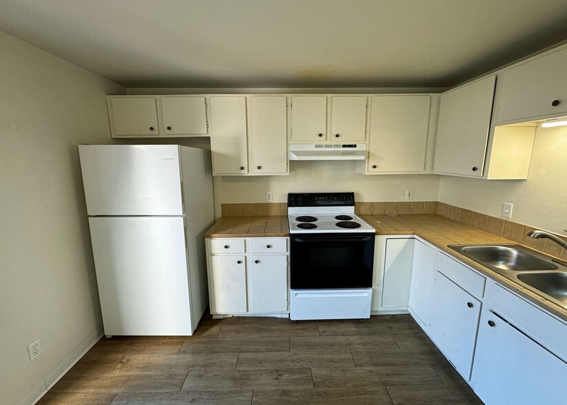 Building Photo - 1118 Darby St