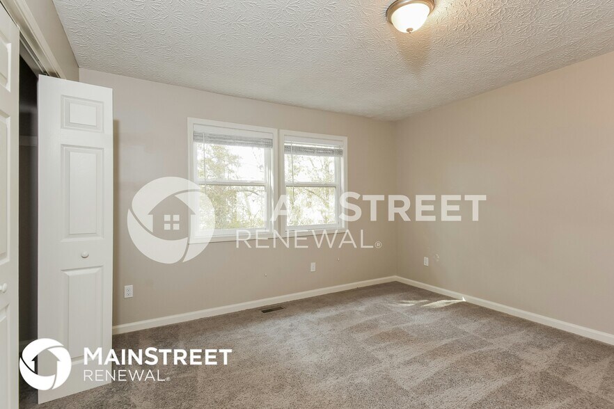 Building Photo - 4809 Nevilly Way