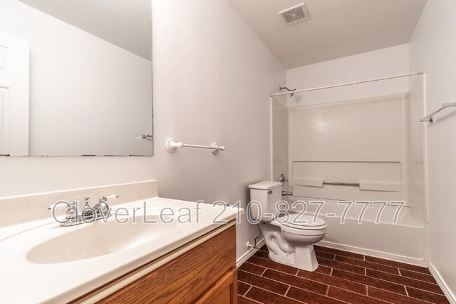 Building Photo - 125 Jordan Pl