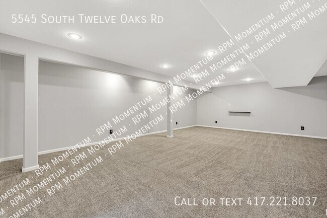 Building Photo - 5545 S Twelve Oaks Rd