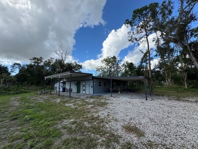 Building Photo - 2737 Garden St
