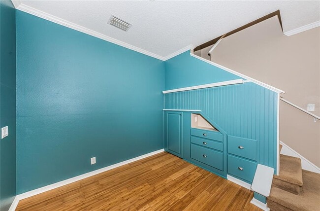 Building Photo - 580 Shoreham Ct NE