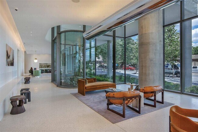 Building Photo - 44 East Ave