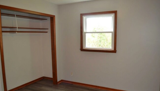 Building Photo - Don't miss out on this beautiful home!