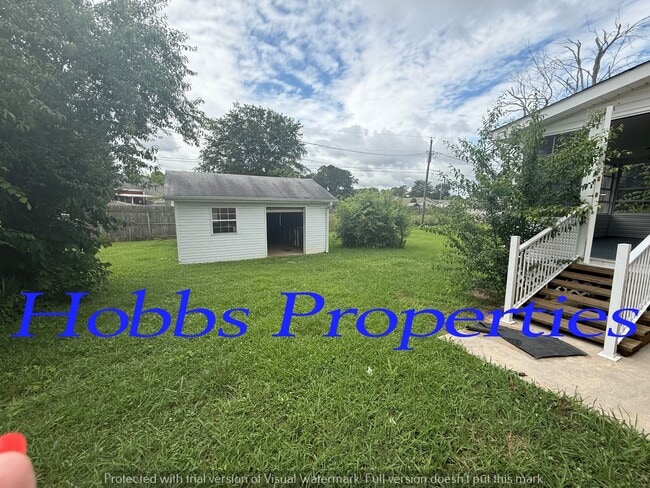 Building Photo - 1311 Lisa Ln