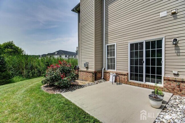 Building Photo - 90 Morgan Way