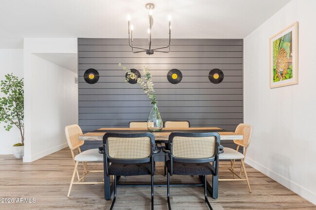 Building Photo - 2529 E Commonwealth Cir