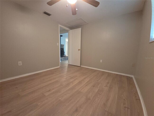 Building Photo - 4136 S Lockwood Ridge Rd