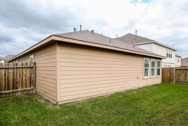 Building Photo - 16806 Accolade Way