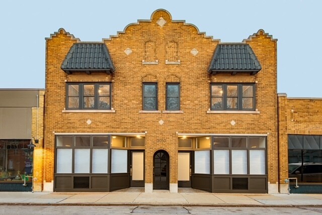 Building Photo - 3052 S Delaware Ave