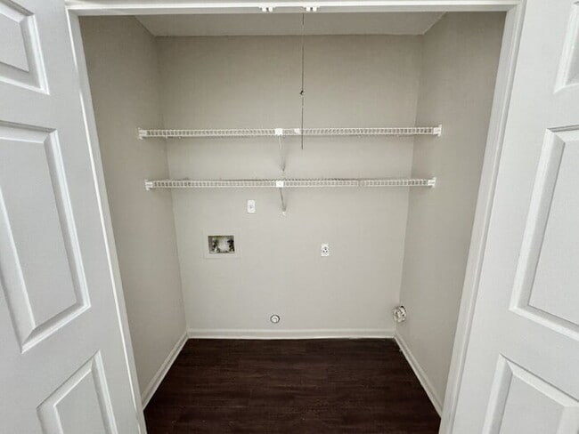 Building Photo - 6564 Whitetail Ln