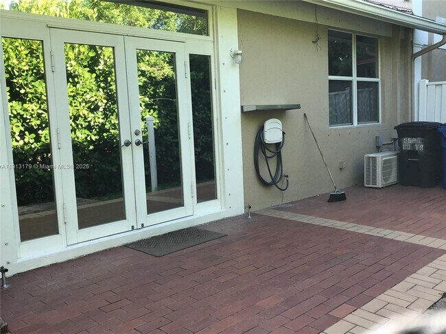 Building Photo - 5500 NW 90th Terrace