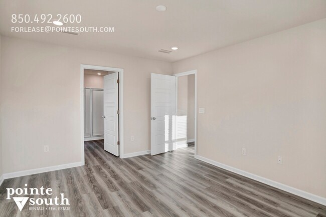 Building Photo - 32038 Lyon Rd