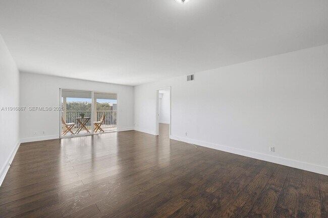 Building Photo - 12950 SW 4th Ct