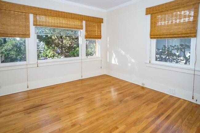 Building Photo - Beautifully restored historic home