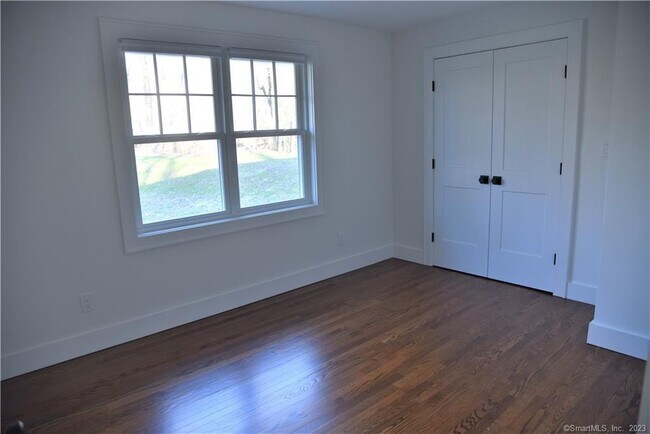 Building Photo - 32 Deer Hill Rd