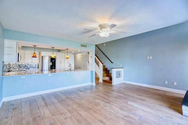Building Photo - 121 Lagoon Ct